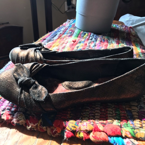 Born iridescent gold and black flats - Picture 10 of 16